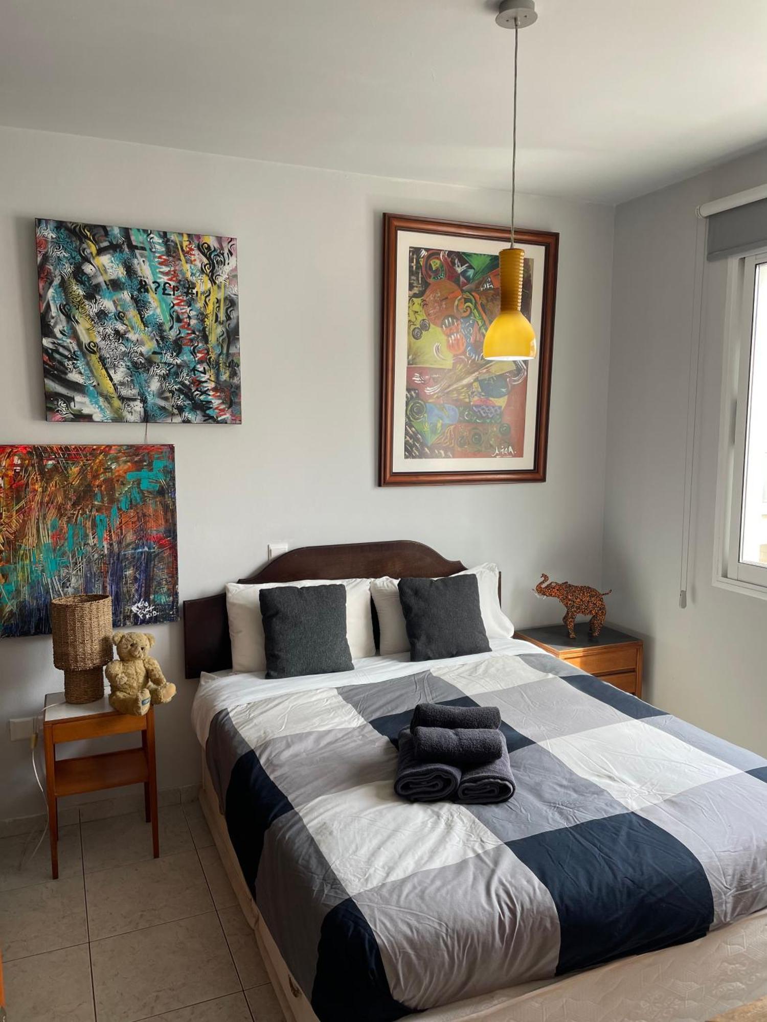Apartment Vans 24~400 Meters To Paphos